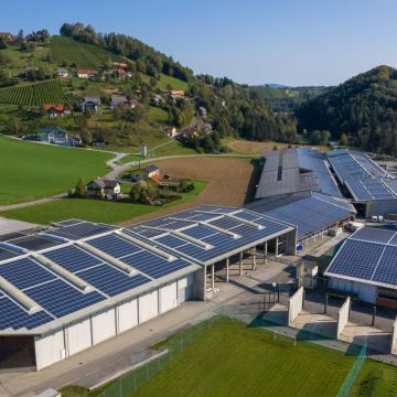 ECO-Park Wernersdorf ist mit dem Sonnenkraftwerk ...